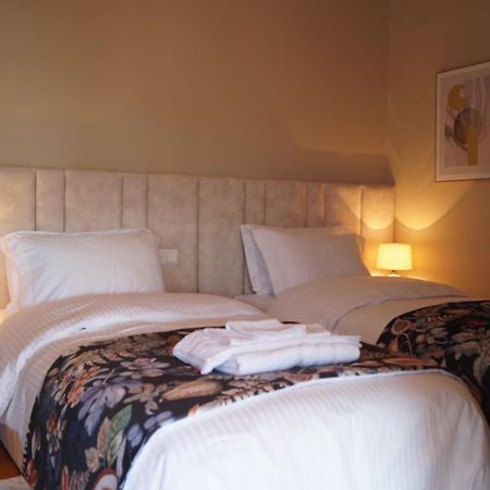 Daphne Luxury Apartment Kastoria Extérieur photo