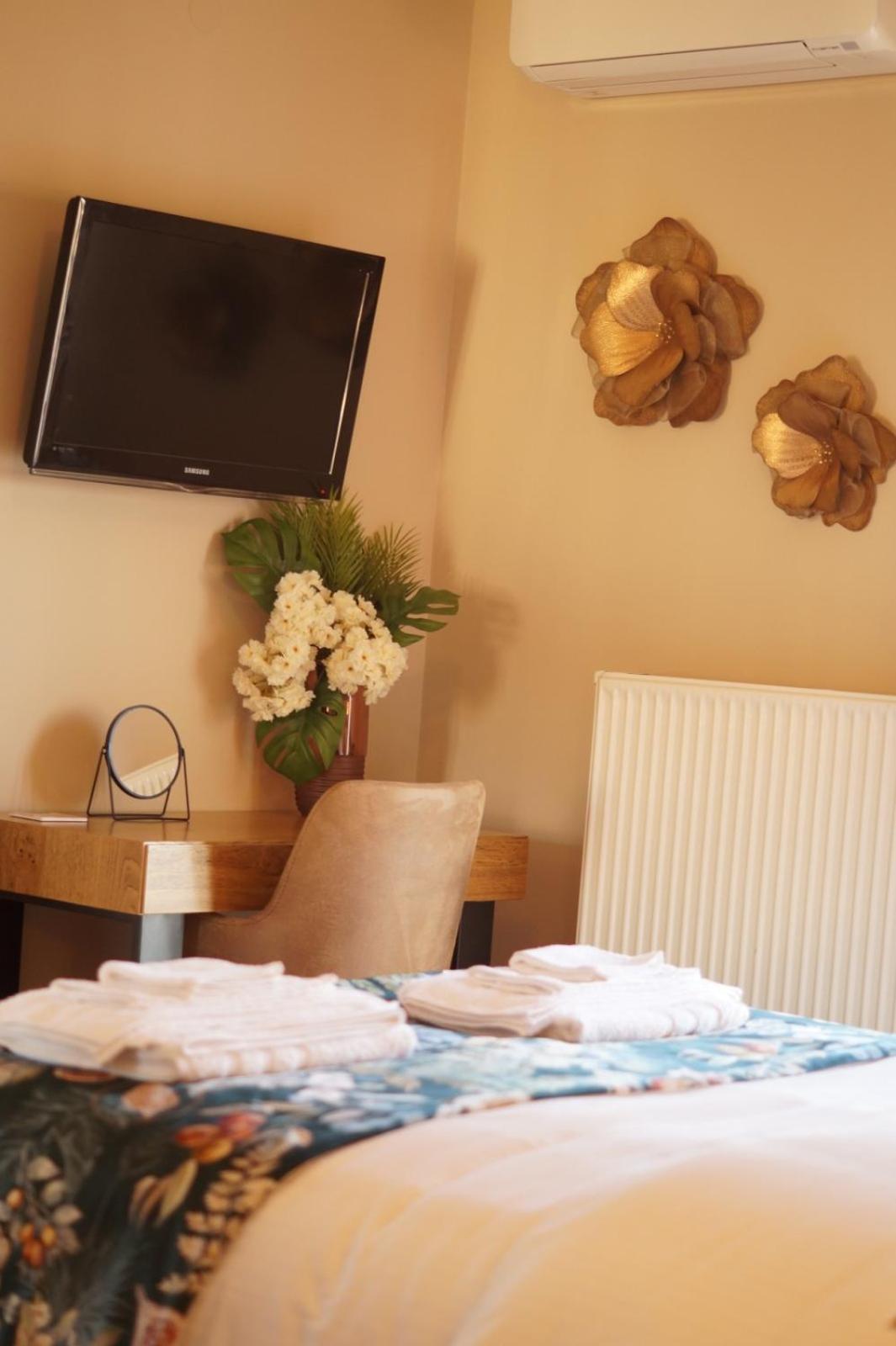 Daphne Luxury Apartment Kastoria Extérieur photo