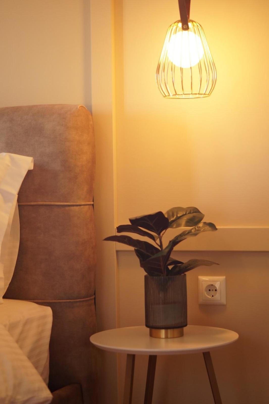 Daphne Luxury Apartment Kastoria Extérieur photo