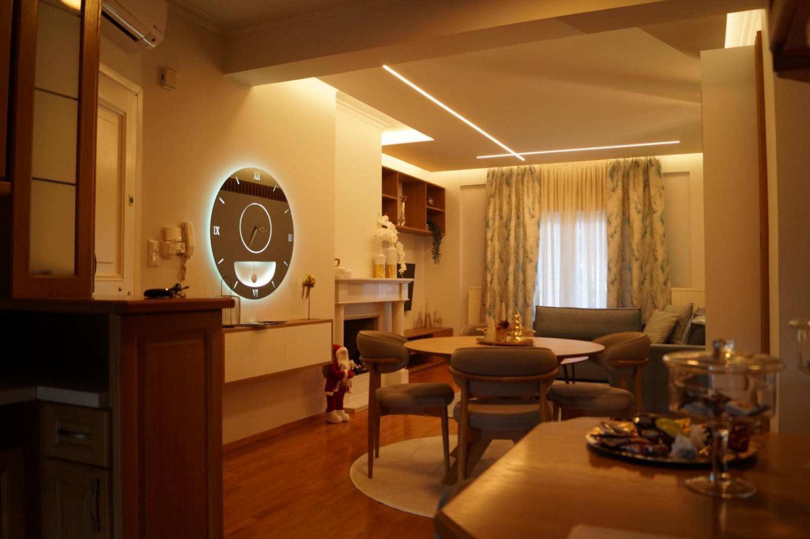 Daphne Luxury Apartment Kastoria Extérieur photo